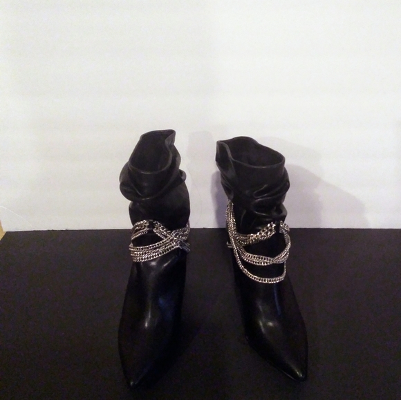 Woman's Forever 21 Black Slouchy Chain Booties - Picture 5 of 8